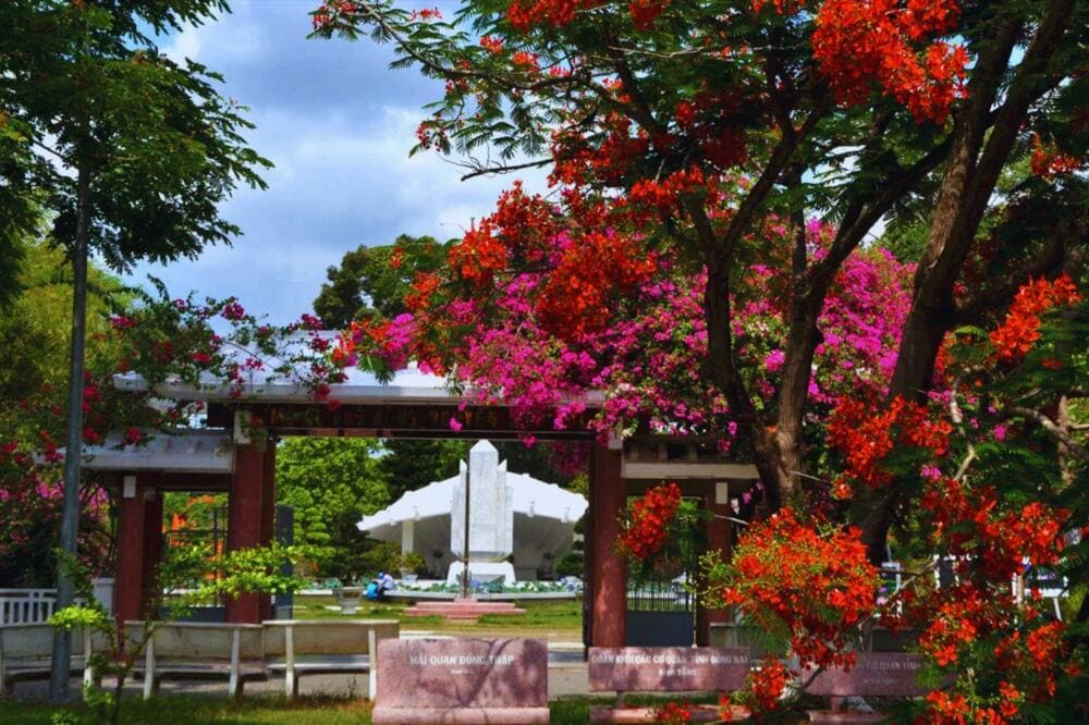 Khu di tích là nơi du khách có thể tìm hiểu về cuộc đời và sự nghiệp của ông Nguyễn Sinh Sắc